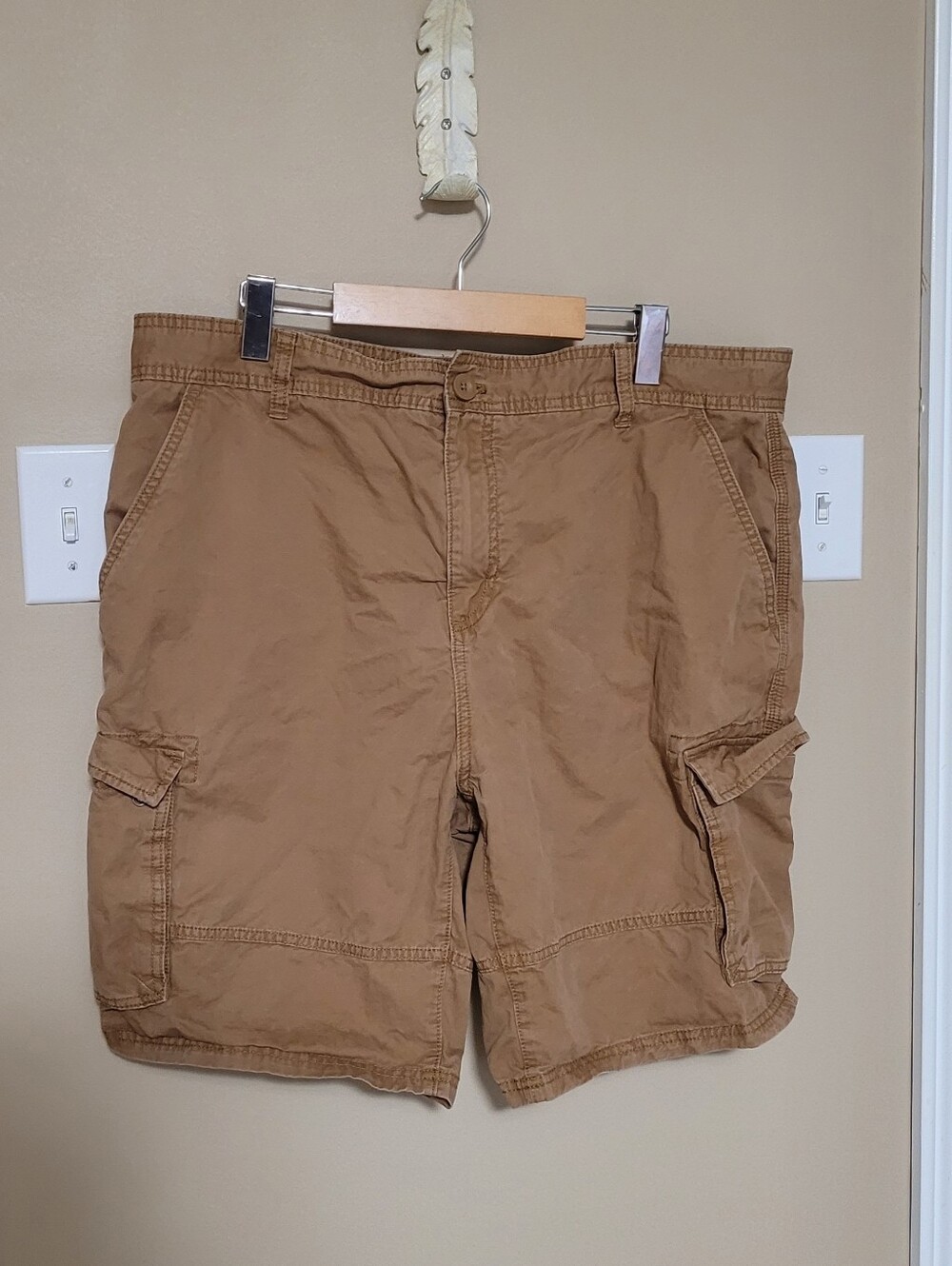 💚10 for $10💚 Bundle and save Men's Cargo Shorts - Tan